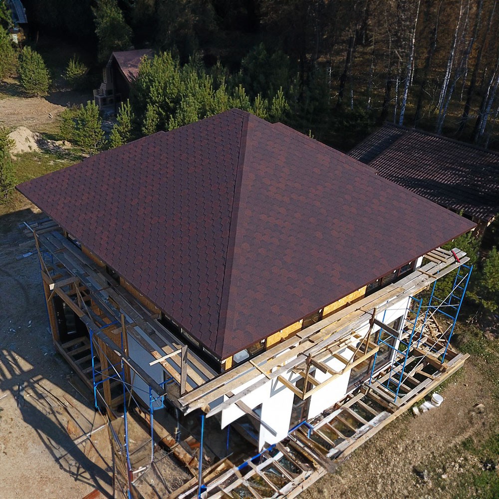 Шатровая крыша в Лодейном Поле и Ленинградской области